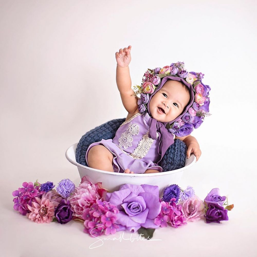 20 Inspirasi foto newborn karya Rittar Radjagukguk, beragam tema