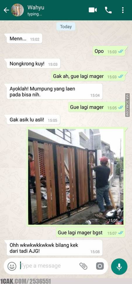 10 Chat lucu nggak mau diajak jalan, alasannya bikin gagal paham