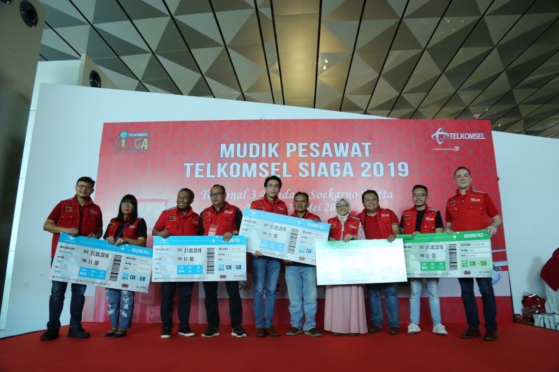 7.000 pelanggan Telkomsel mudik gratis ke 18 kota tujuan, asyik nih   