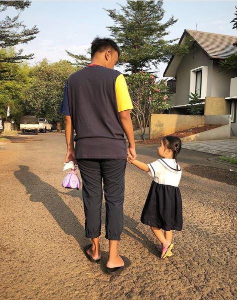 4 Cara asuh anak mandiri ala Sarwendah & Ruben Onsu, bisa ditiru