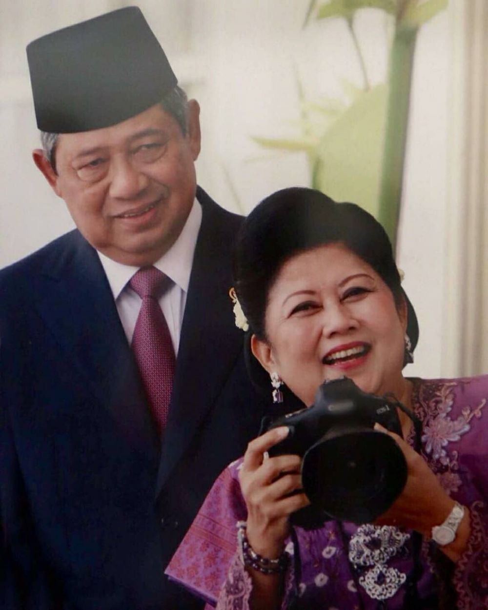 5 Kenangan Ani Yudhoyono di mata para pesohor, tegar & dedikatif