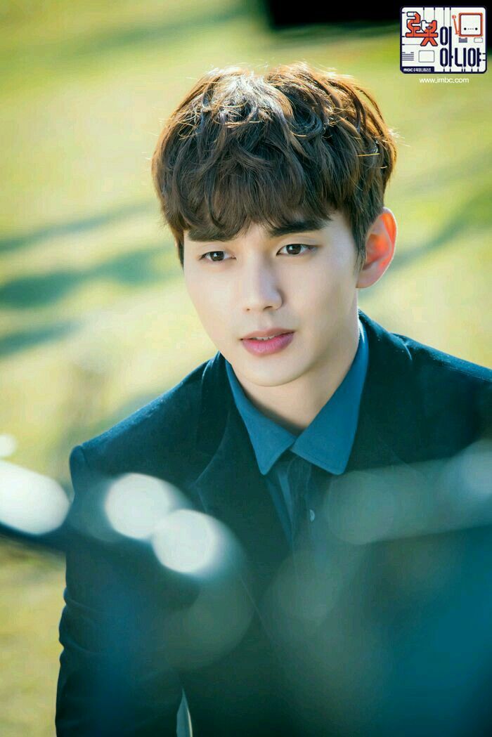 11 Drama Korea dengan karakter CEO ganteng, bikin susah move on