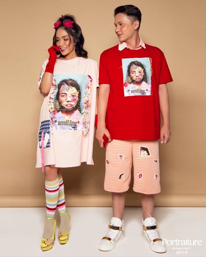 10 Gaya Ussy Sulistiawaty ini nyentrik abis, bikin pangling