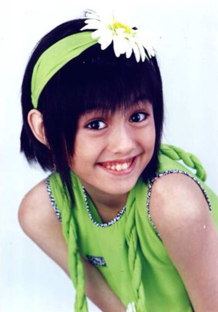 10 Foto jadul penyanyi Indonesia semasa kecil ini bikin pangling