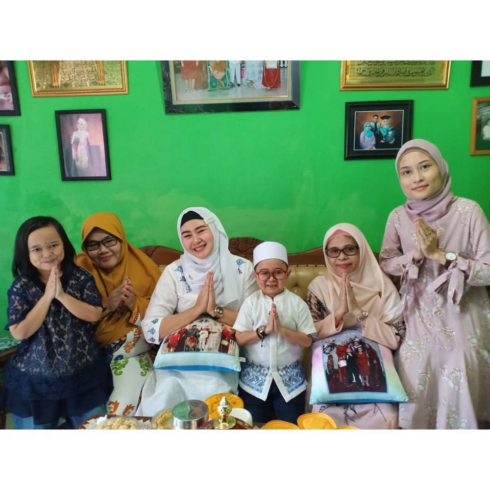 5 Momen kebersamaan Daus Mini dan kakaknya yang jarang tersorot