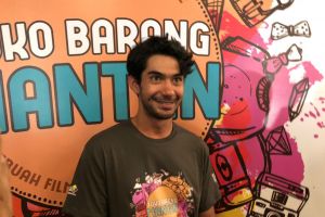 Cerita Reza Rahadian yang setia simpan barang mantan pacar