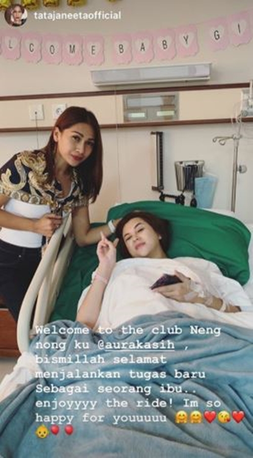 Lahirkan anak pertama, 7 momen kelahiran putri Aura Kasih