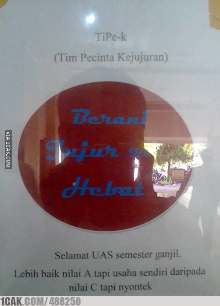 11 Pengumuman lucu di majalah dinding ini mengundang senyum