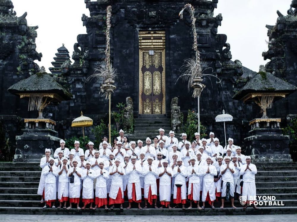 7 Tradisi klub sepak bola Indonesia sebelum ikut kompetisi