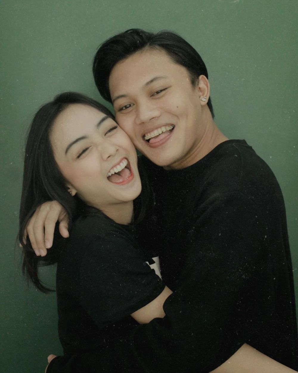10 Potret mesra Rizky Febian dan Azalia Bianda, sweet abis