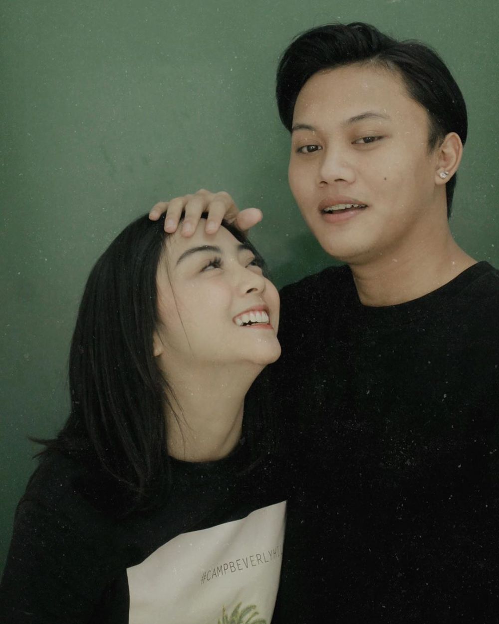 10 Potret mesra Rizky Febian dan Azalia Bianda, sweet abis
