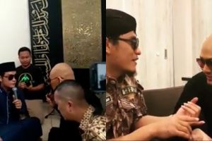 Momen saat Deddy Corbuzier diajari Al Fatihah oleh Gus Miftah