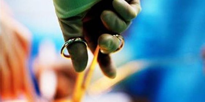 6 Fakta dan risiko sunat saat di usia dewasa