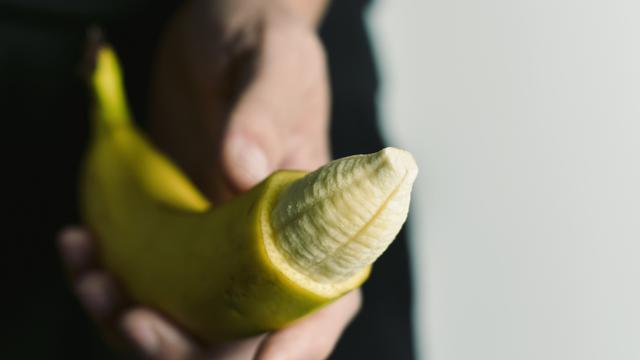 6 Fakta dan risiko sunat saat di usia dewasa