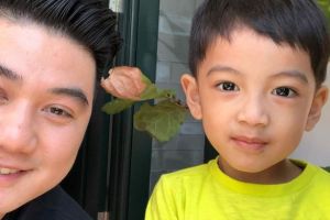 Foto bareng Jan Ethes, Chef Arnold jadi sorotan