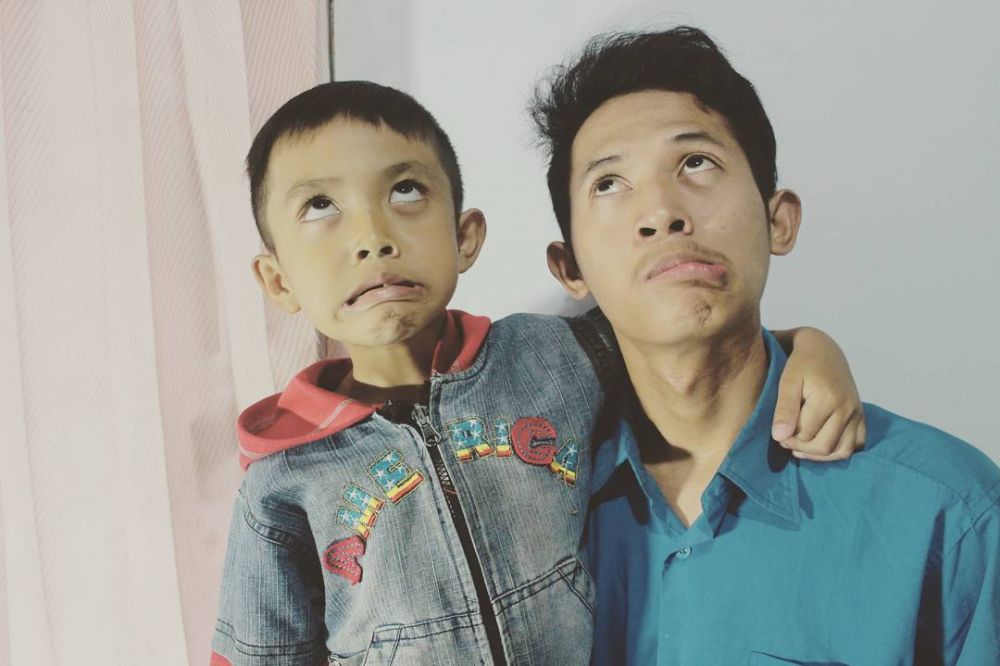 11 Potret Diwan & Fikri Fadlu, kakak beradik YouTuber yang viral