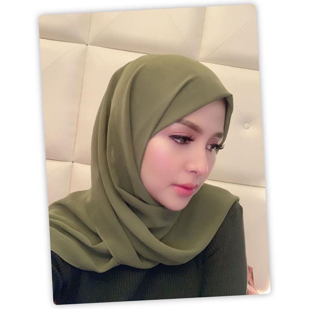 8 Pesona Thya Sethya, mantan gadis ring MMA yang mantap berhijab