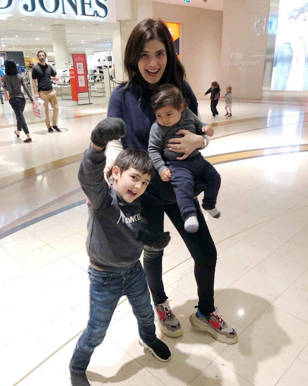 Putra 9 seleb ini berparas Arab, curi perhatian