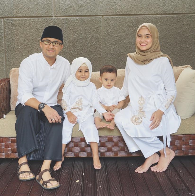 Putra 9 seleb ini berparas Arab, curi perhatian