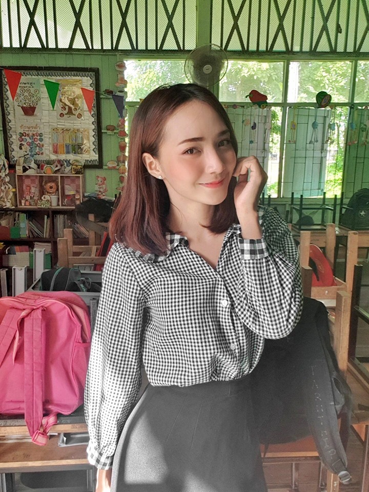 Viral guru TK cantik, identitasnya bikin penasaran