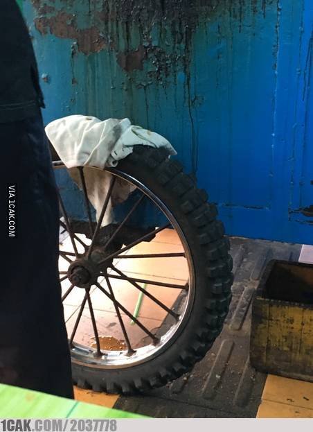 10 Gerobak ini terinspirasi alat transportasi, bikin ketawa