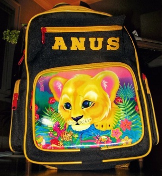 10 Desain peralatan sekolah ini absurdnya bikin susah nahan tawa