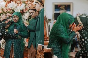10 Momen siraman putri Khofifah jelang nikah, penuh haru