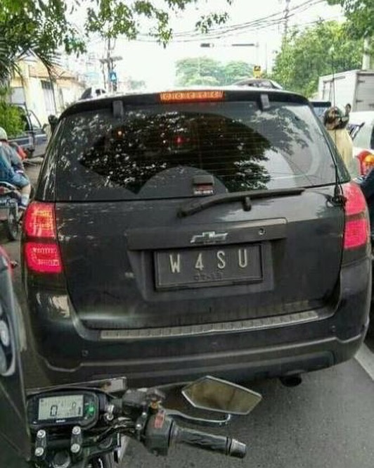 12 Plat nomor kendaraan ini absurdnya bikin auto ngegas