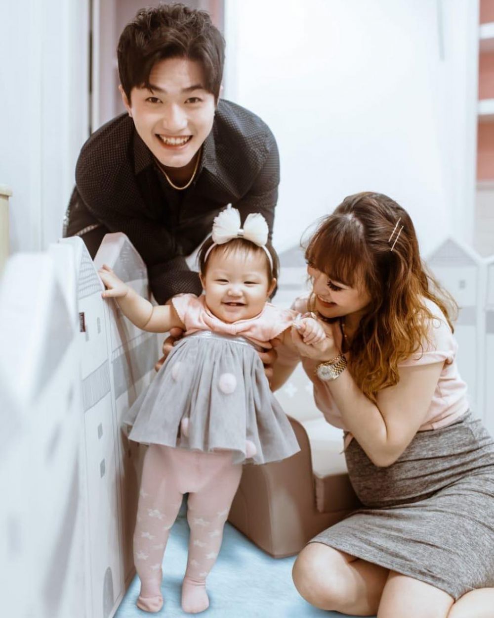 Belum lahir, 4 seleb ini sudah buatkan Instagram untuk anaknya