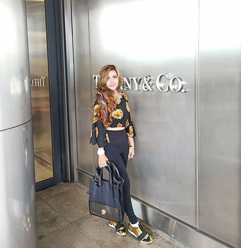 Selain jadi artis, ini 4 sumber penghasilan Barbie Kumalasari