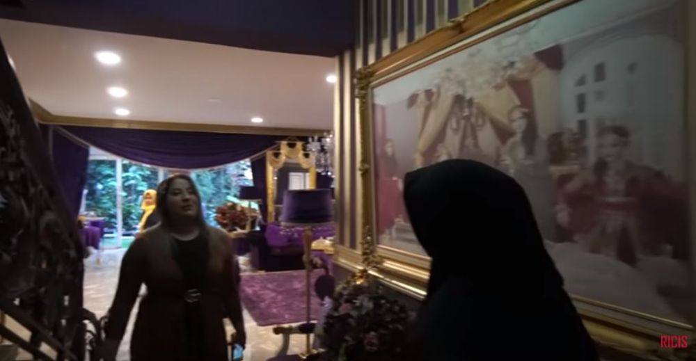 9 Foto rumah mewah Tasyi Athasyia, dapurnya bikin melongo