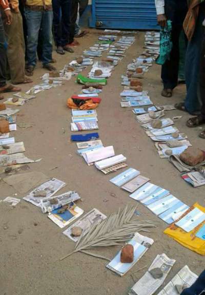 8 Cara orang menunggu antrean ini bikin tepuk jidat