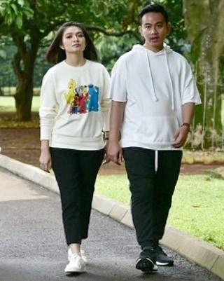 Dikenal cuek, begini 8 potret romantis Gibran dan Selvi Ananda