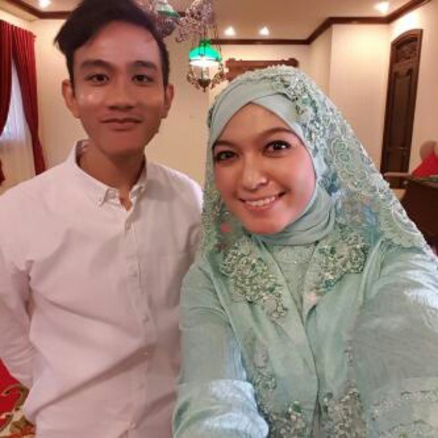 Dikenal cuek, begini 8 potret romantis Gibran dan Selvi Ananda