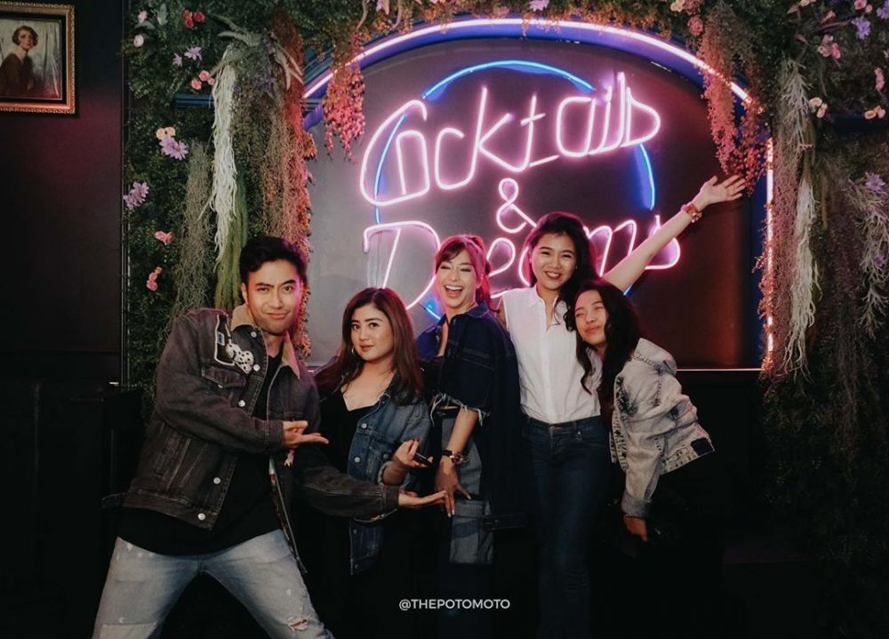 10 Momen perayaan ultah Nikita Willy, wajahnya bikin salah fokus