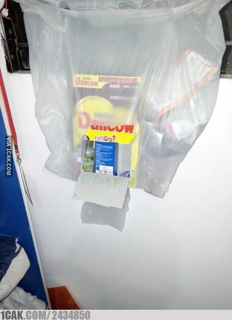 12 Lifehack memanfaatkan barang bekas ala anak kos ini kreatif abis