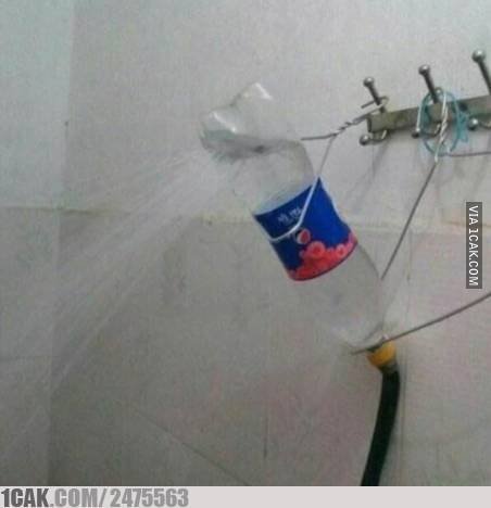 12 Lifehack memanfaatkan barang bekas ala anak kos ini kreatif abis