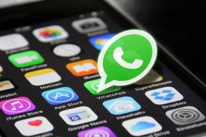 Cara menyimpan chat lama yang sudah terhapus di WhatsApp
