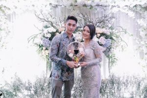 Segera menikah, ini cerita pertemuan pertama Siti Badriah dan pacar