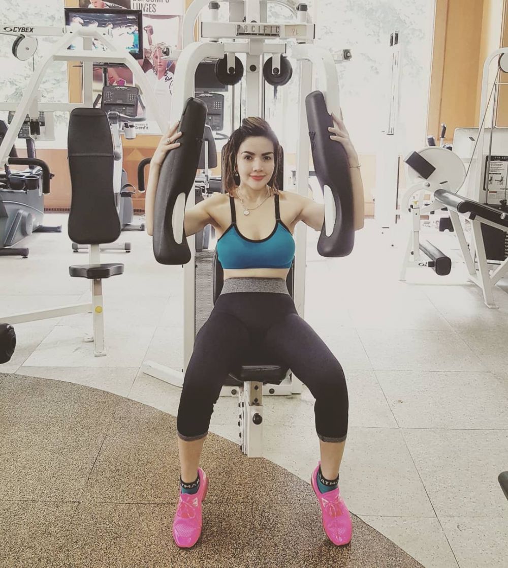 Biasa tampil cetar, ini 7 potret Barbie Kumalasari tanpa makeup