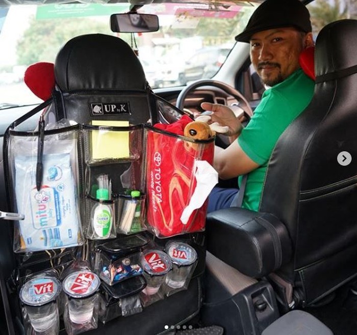 10 Cara unik driver ojek online bikin pelanggan betah, kocak