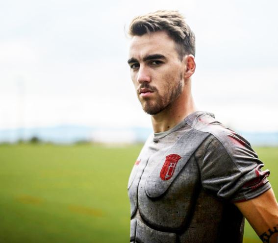 7 Desain jersey tim olahraga terinspirasi superhero, ada Spider-Man