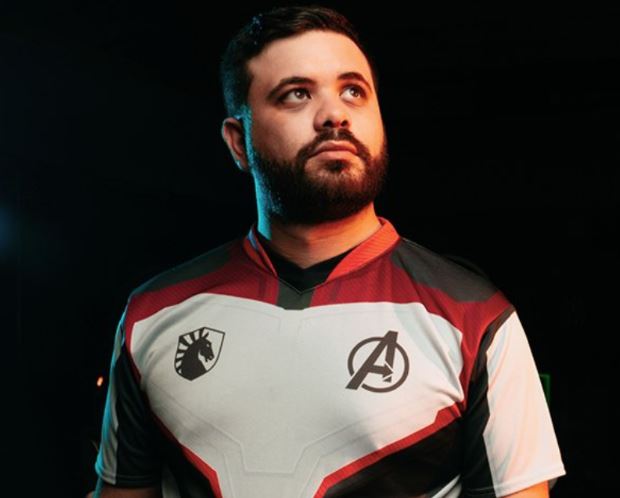 7 Desain jersey tim olahraga terinspirasi superhero, ada Spider-Man