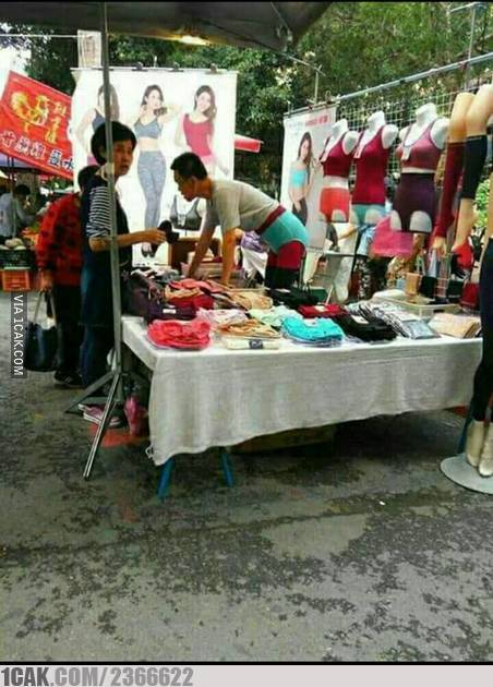 10 Potret lucu totalitas pedagang ini bikin ketawa