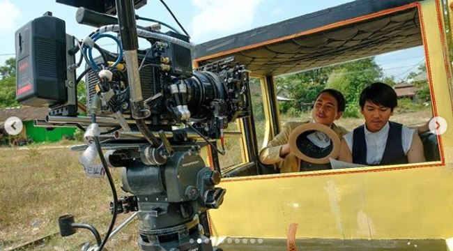 8 Momen di balik layar film Bumi Manusia, bikin makin penasaran