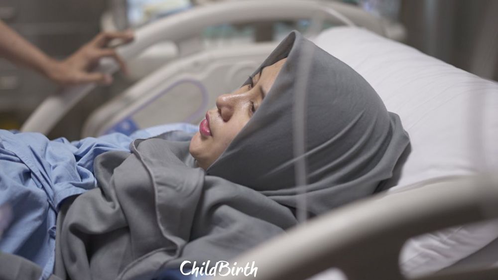 7 Momen kelahiran anak kedua Ryana Dea & Puadin Redi, penuh haru