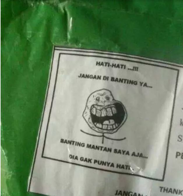 10 Gambar lucu peringatan di kotak paket ini bikin kurir terhibur