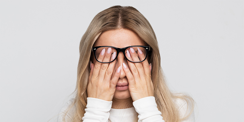 7 Penyebab mata kedutan menurut medis, bukan sekadar mitos