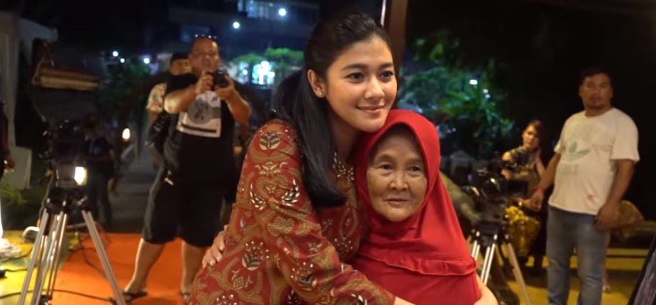 10 Momen Nenek Iro & Baim Wong, dipertemukan dengan artis idola