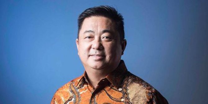 4 Kisah pejabat tak mau ambil gaji, pilih disumbangkan ke rakyat